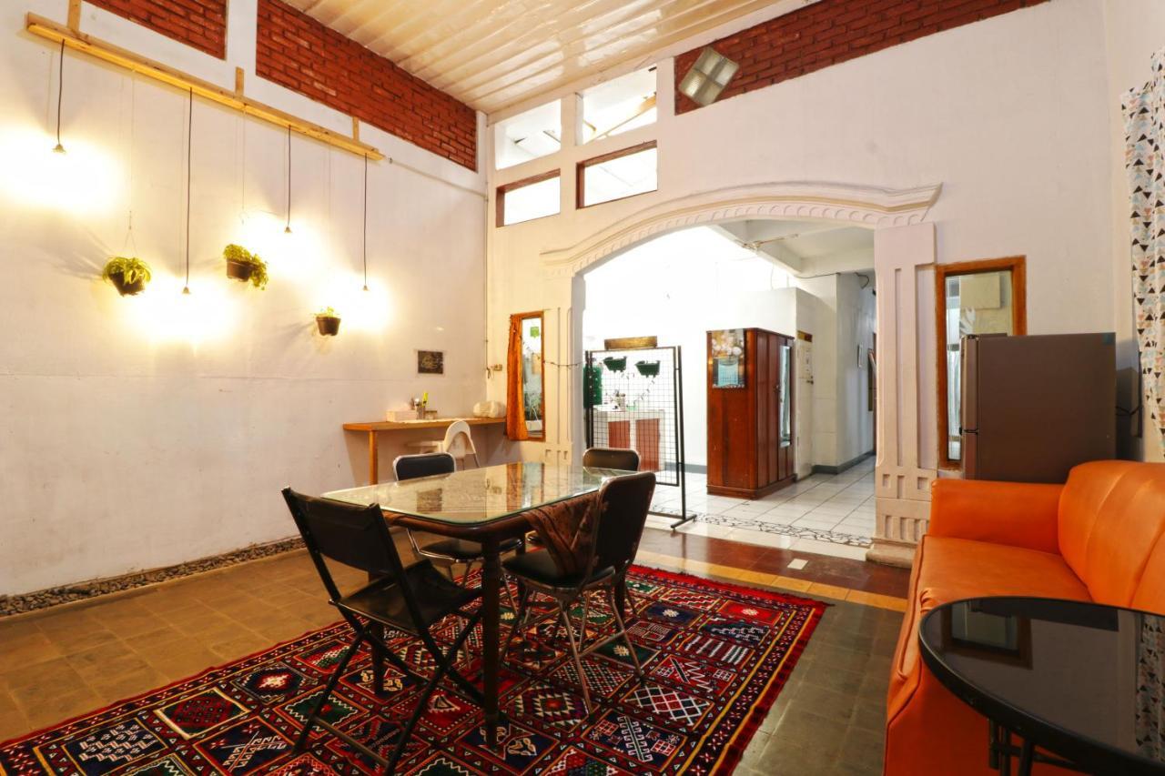 Simplycity Hostel Syariah Bandung Eksteriør billede